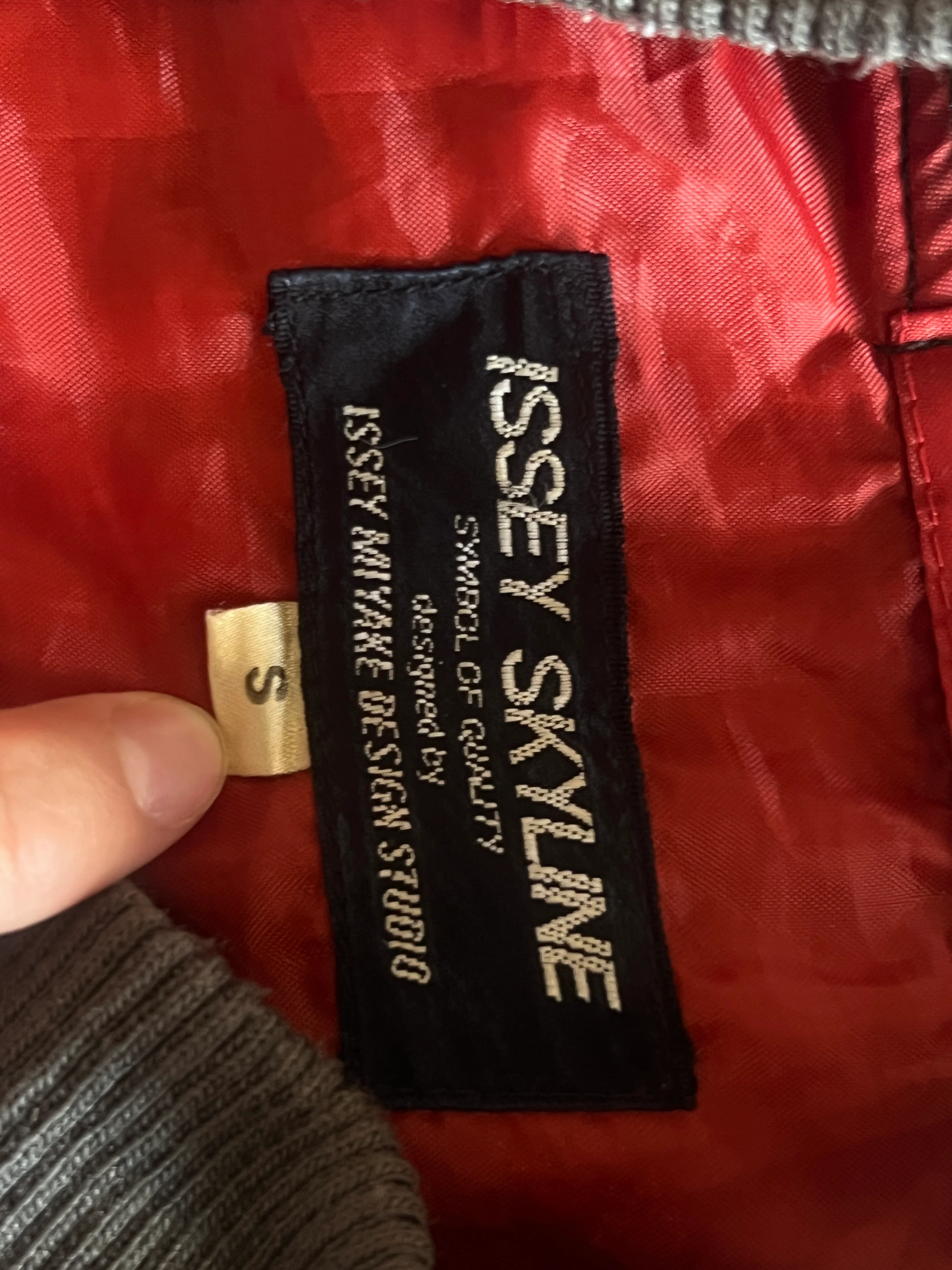 80's ISSEY MIYAKE X NISSAN "SKYLINE" ASYMMETRICAL BOMBER JACKET - Image 7