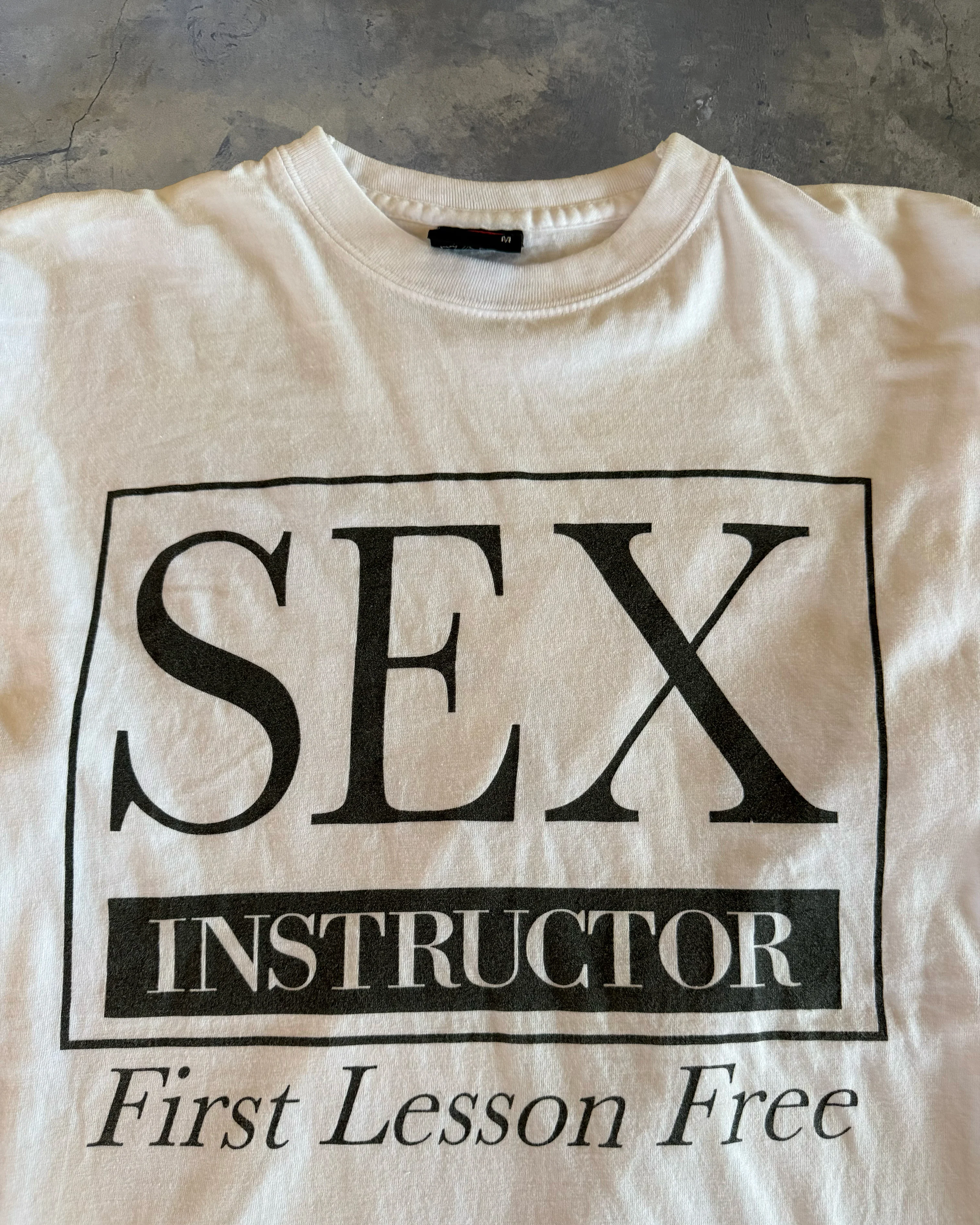 90'S SEX INSTRUCTOR TEE - Image 2