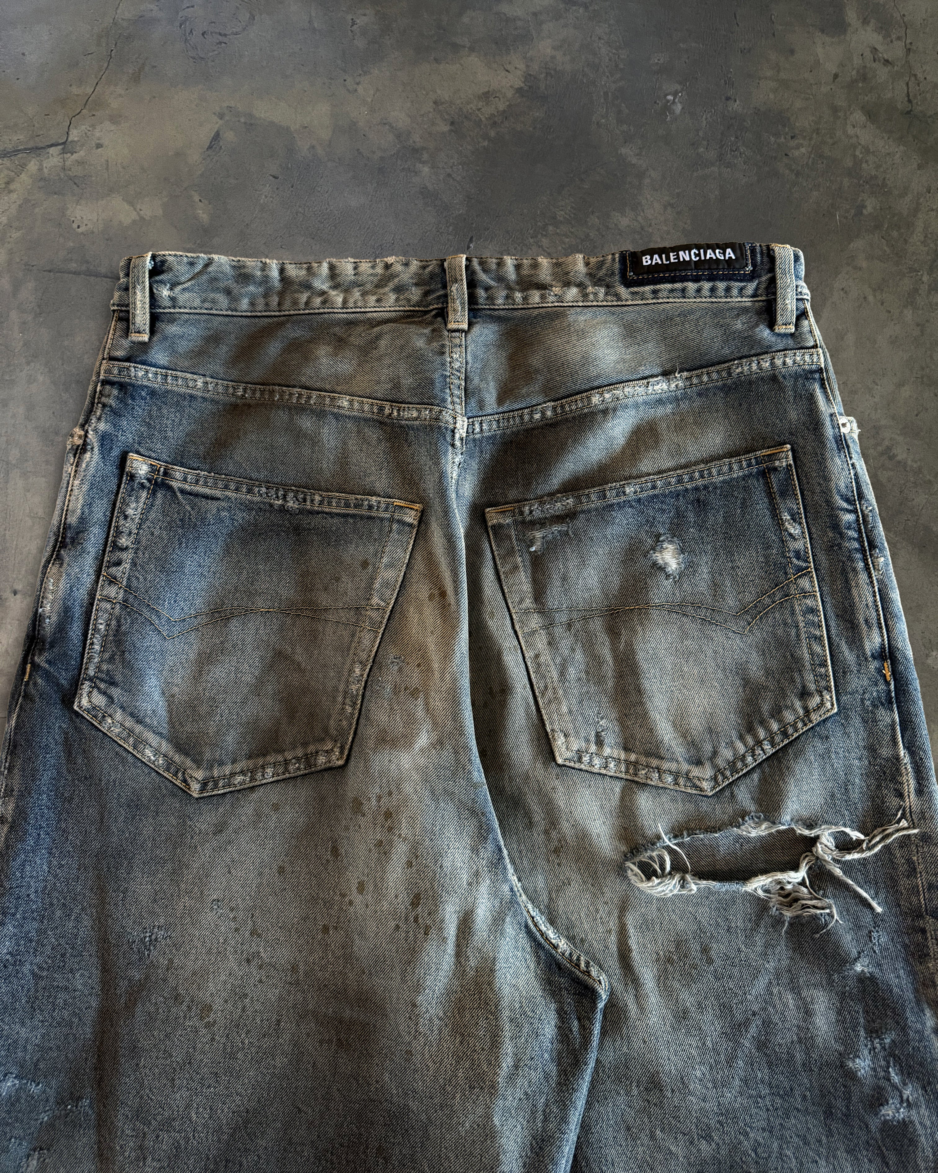 BALENCIAGA SS2023 MUD SHOW SKATER JEANS - Image 4