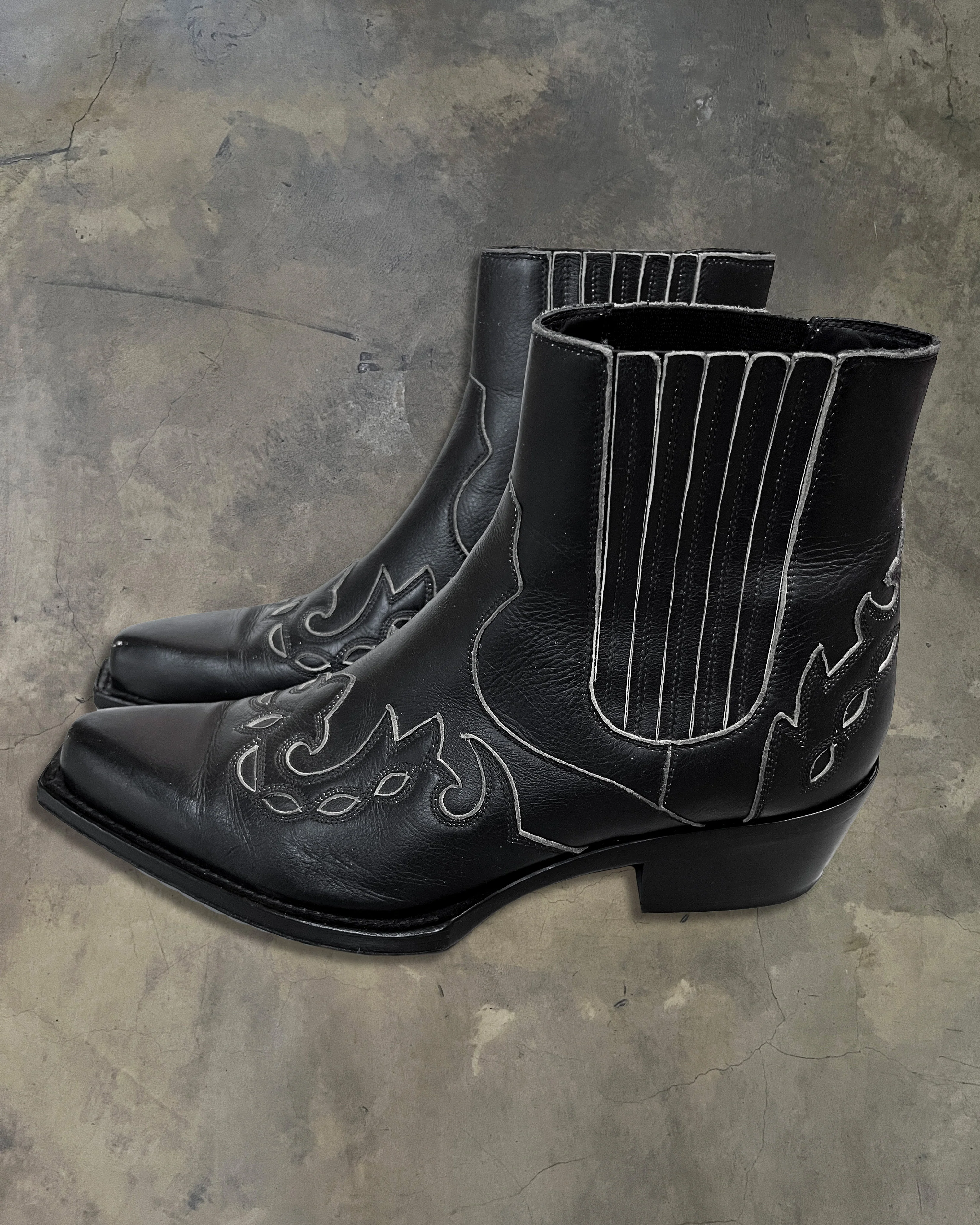 CALVIN KLEIN 205W39NYC CAL CALVETA LEATHER ANKLE BOOTS - Image 3