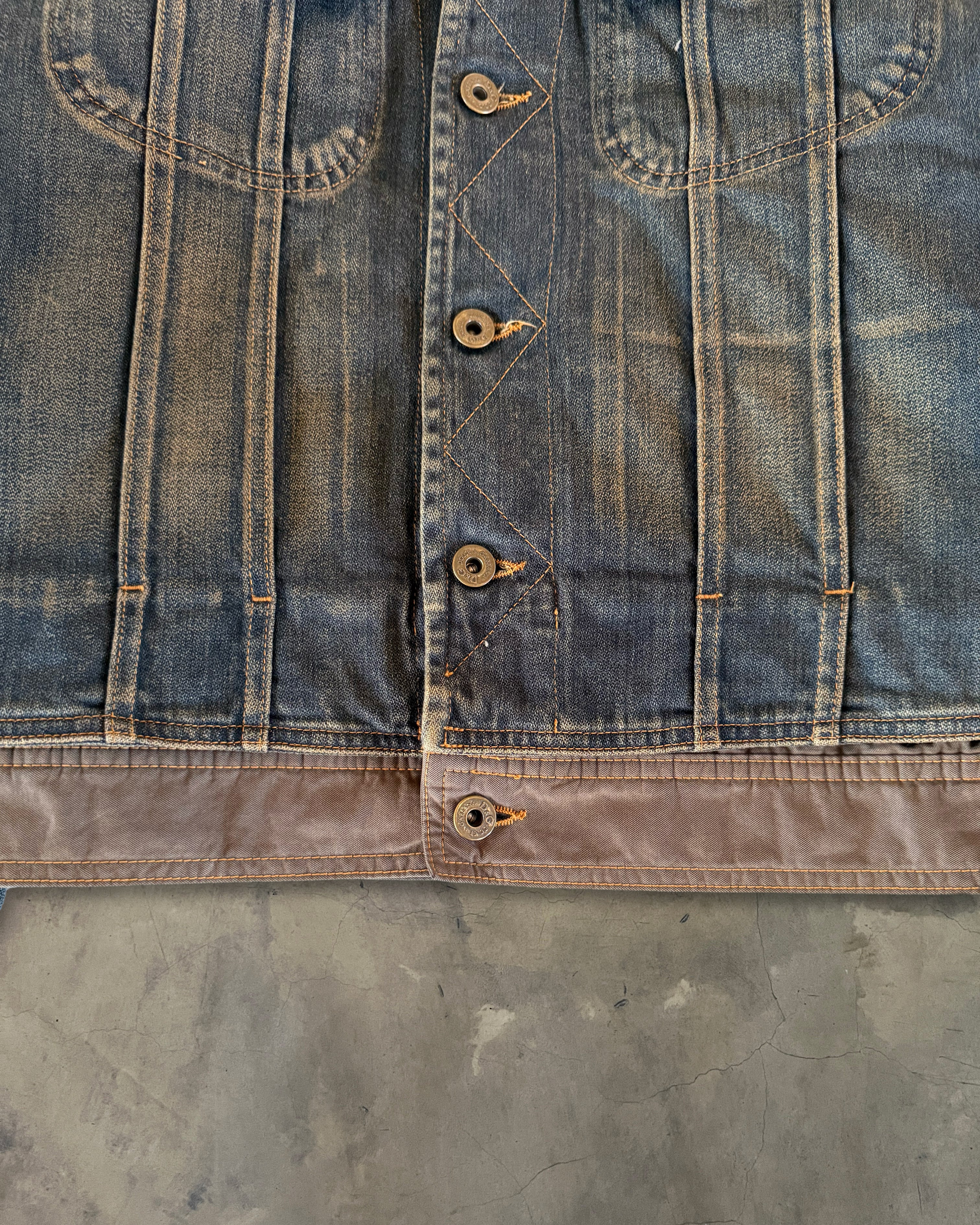 DOLCE GABBANA AW2003 HYBRID TRUCKER JACKET - Image 5