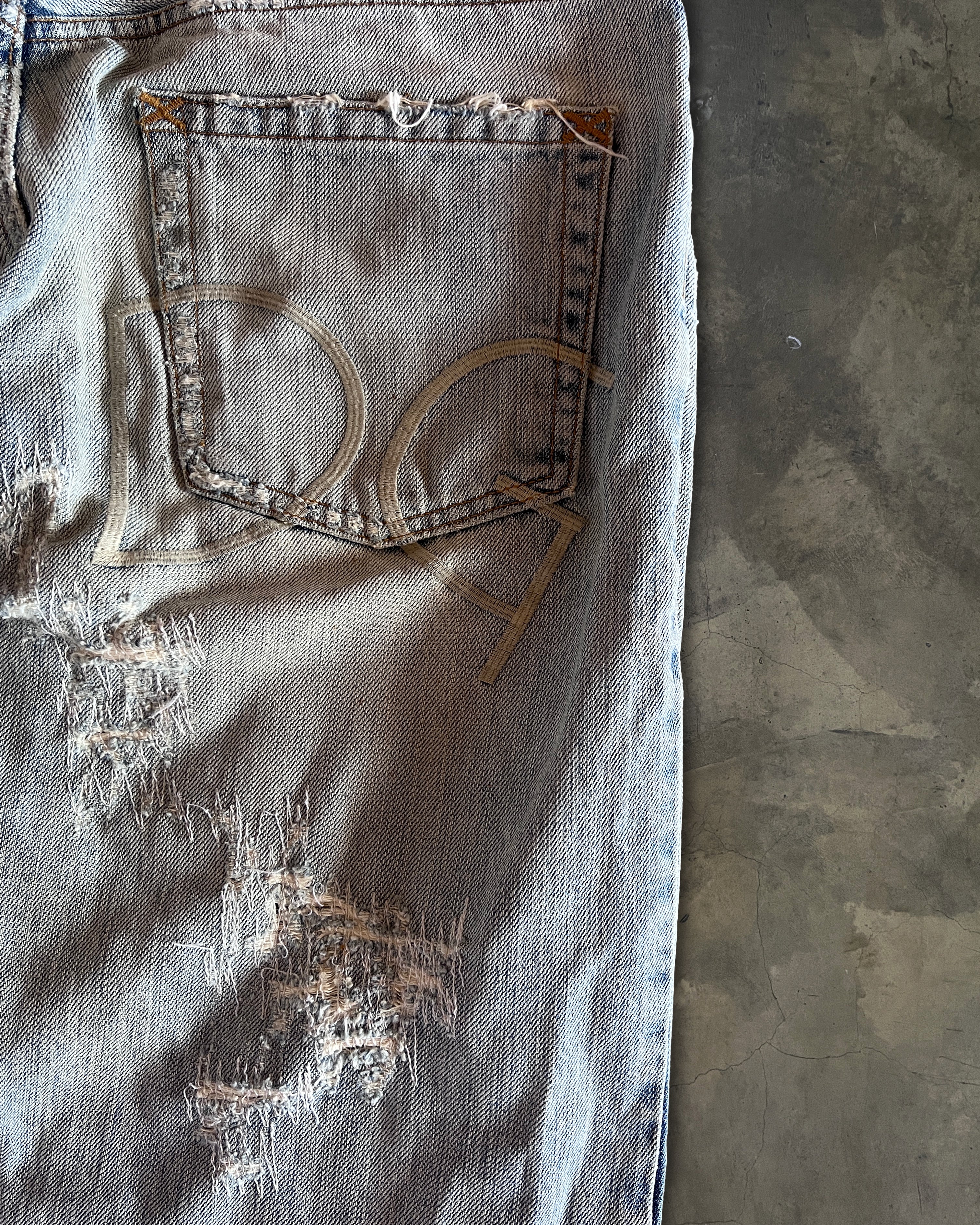 DOLCE & GABBANA LIGHT WASHED THRASHED STRAIGHT LEG DENIM - Image 8