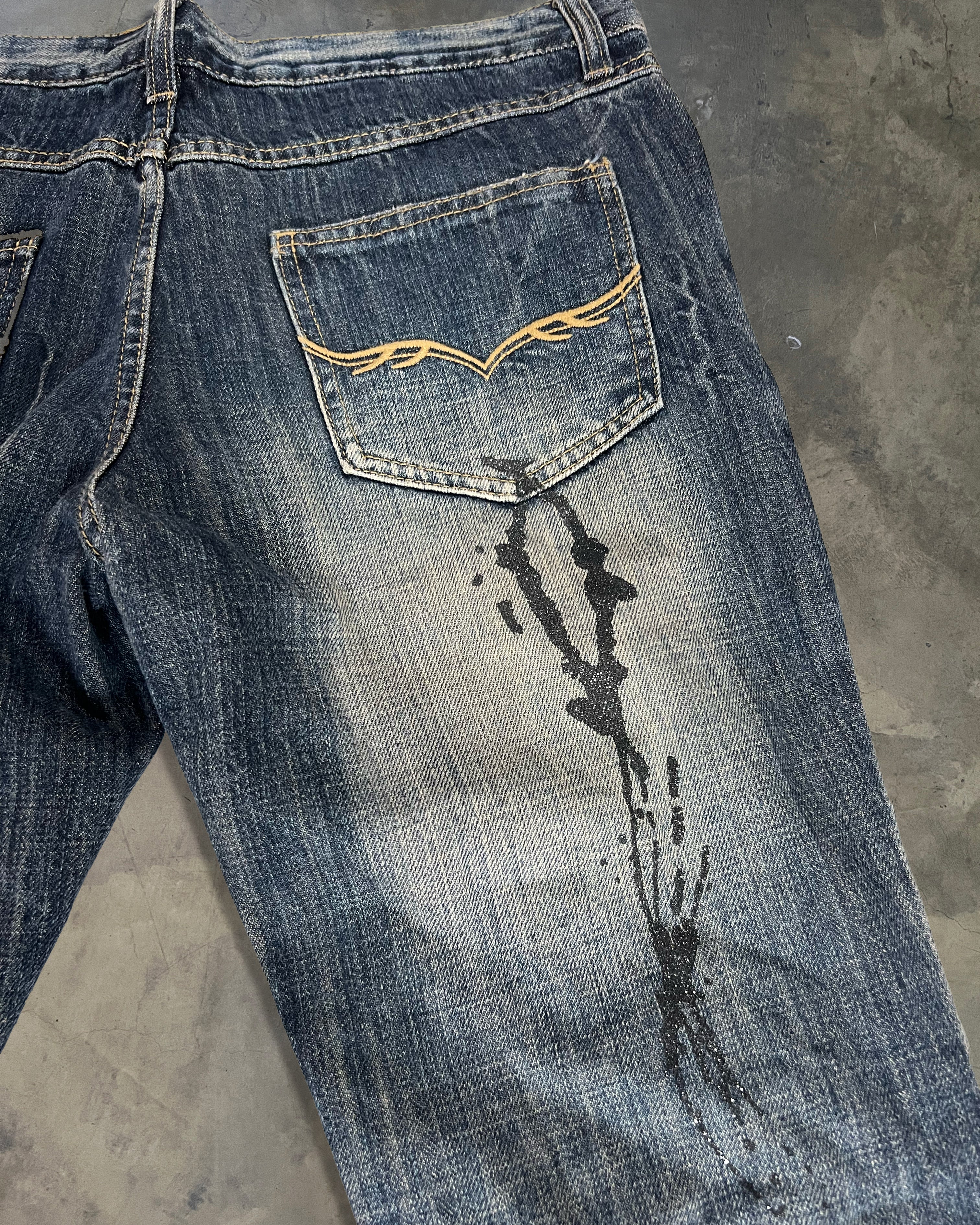 FUGA DISTRESSED BELL BOTTOM PAINT SPLATTER DENIM - Image 6