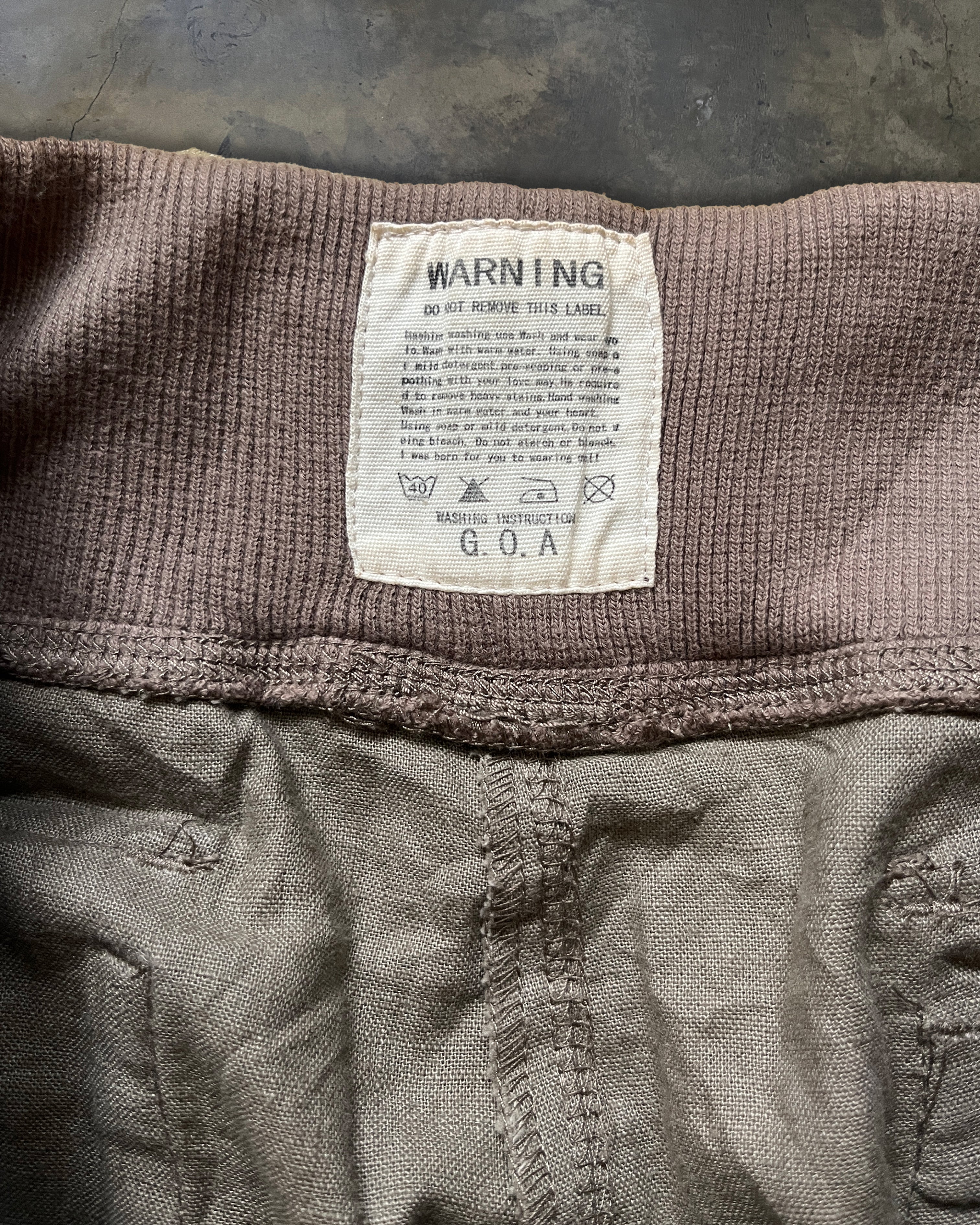 G.O.A MILITARY GREEN CARGO PANTS - Image 3