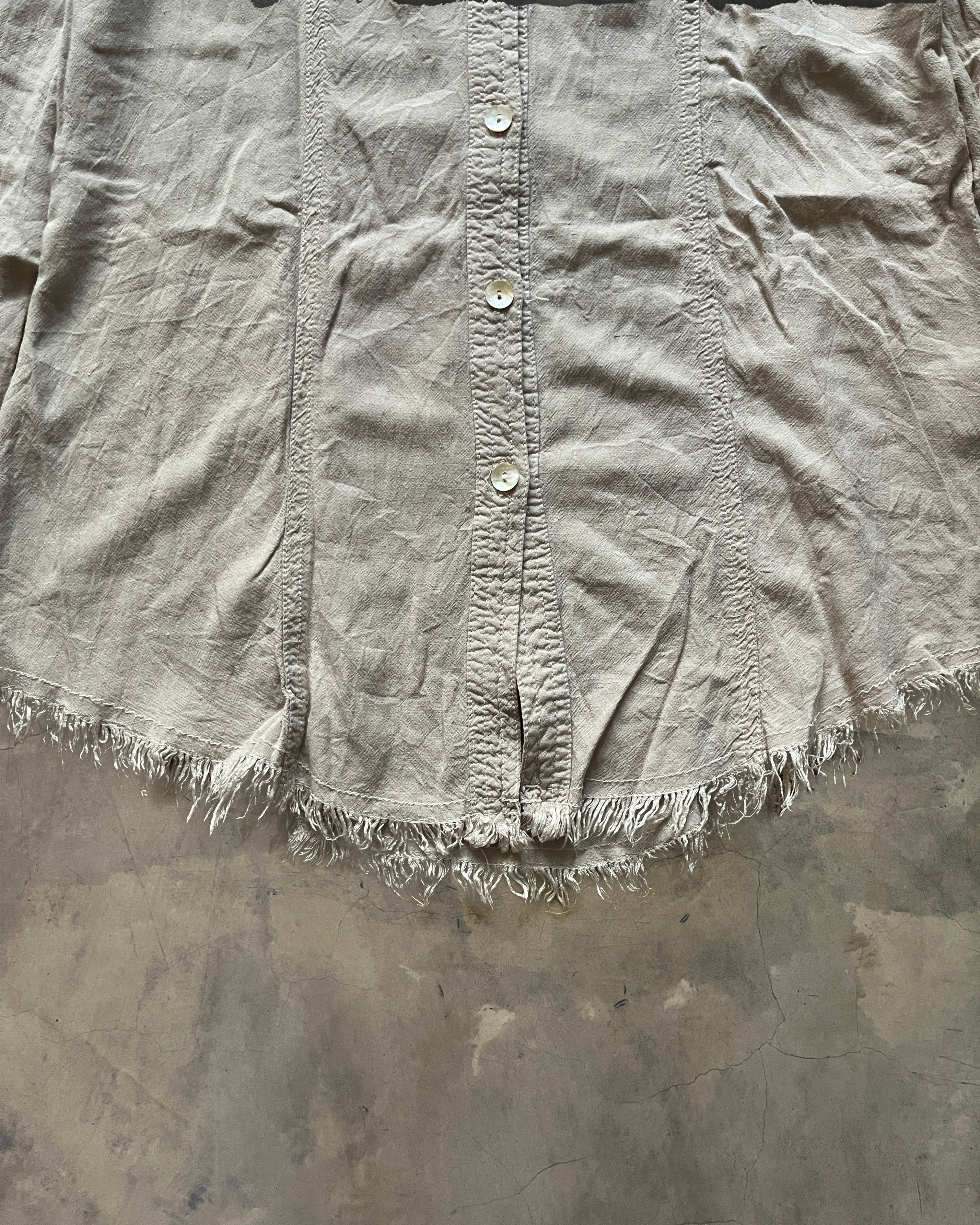 GOA DISTRESSED HEM BUTTON UP - Image 2
