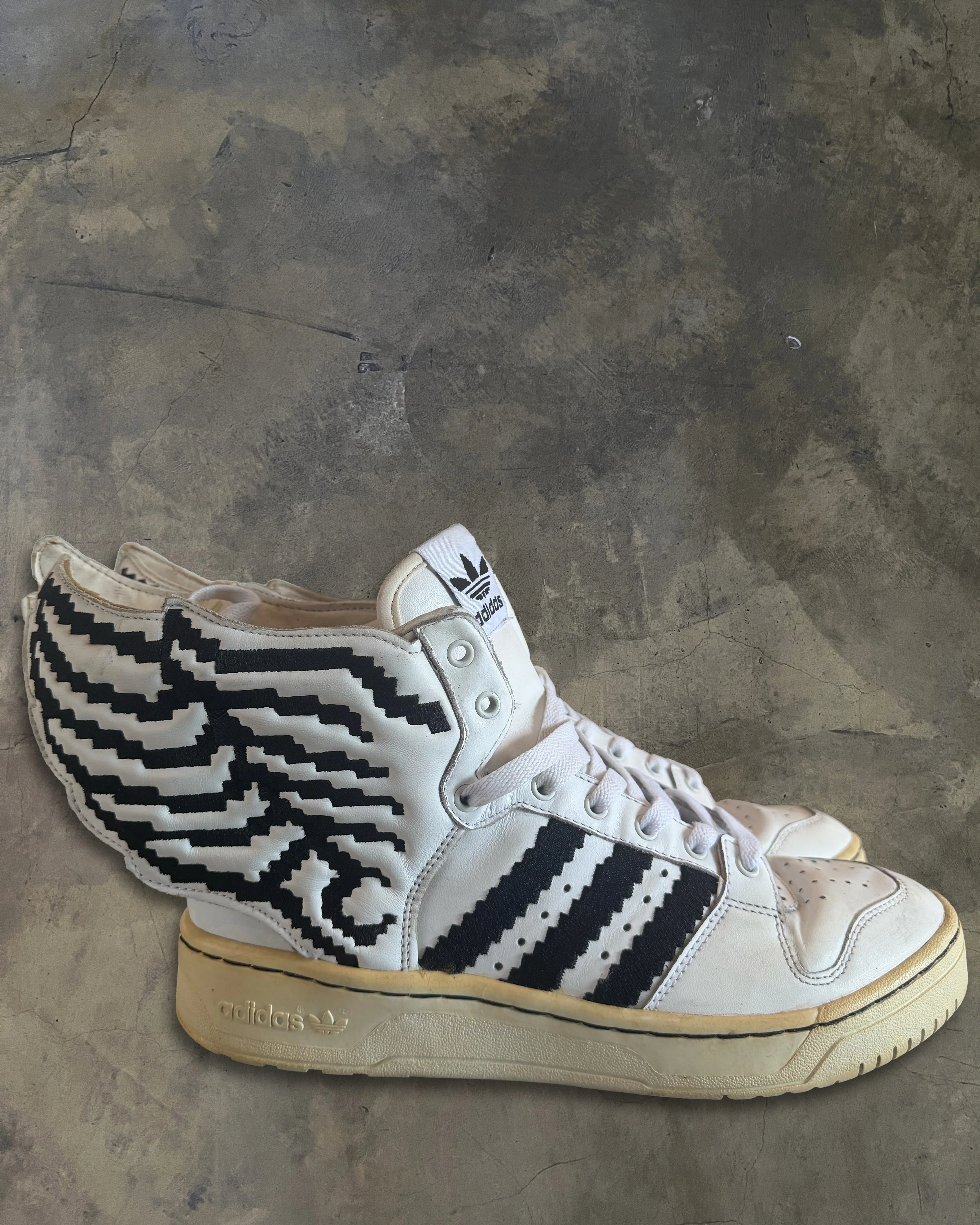 JEREMY SCOTT X ADIDAS PIXEL WINGS 2.0 - Image 3