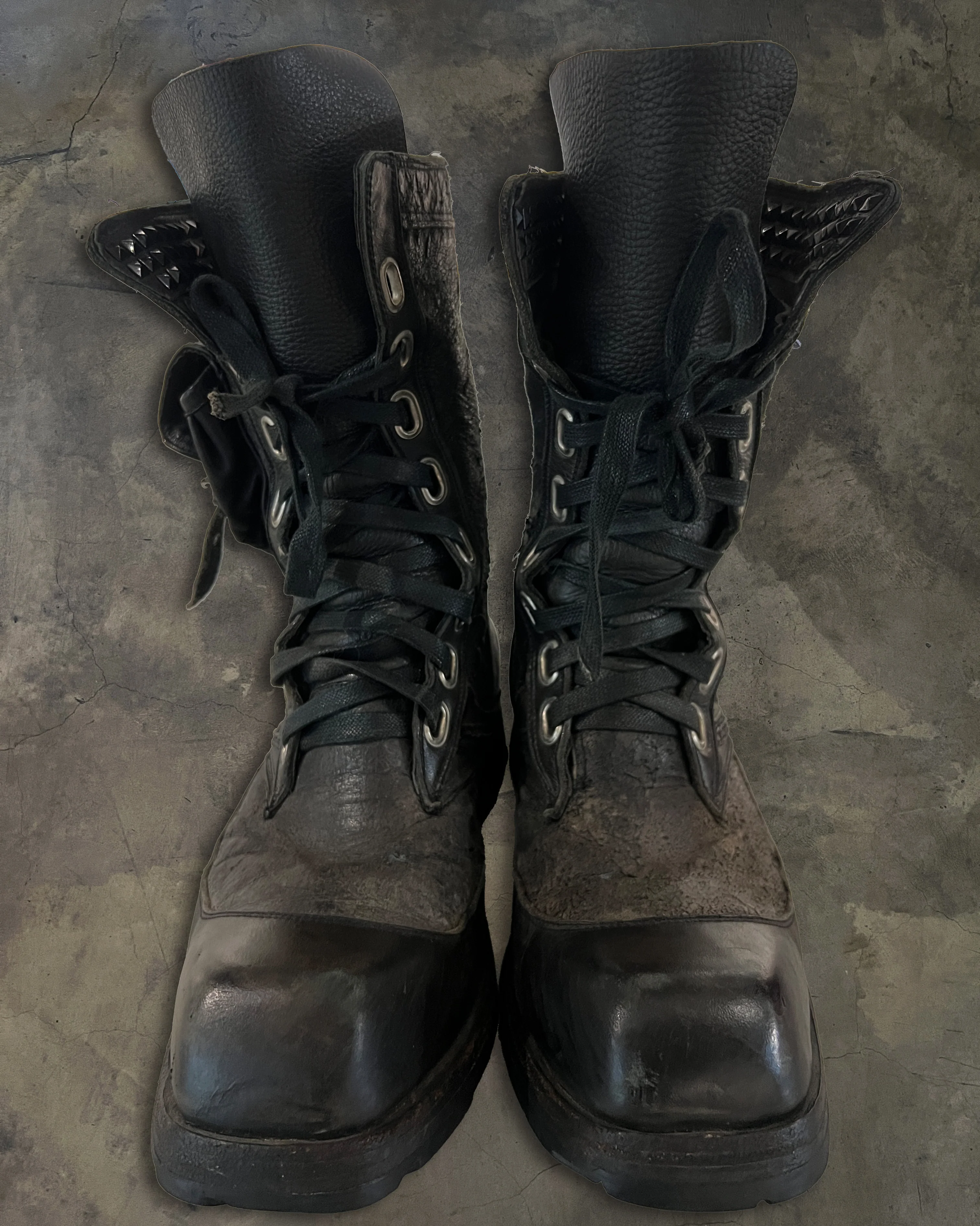 KMRii EROSION SKIN RIVET BOOTS - Image 3
