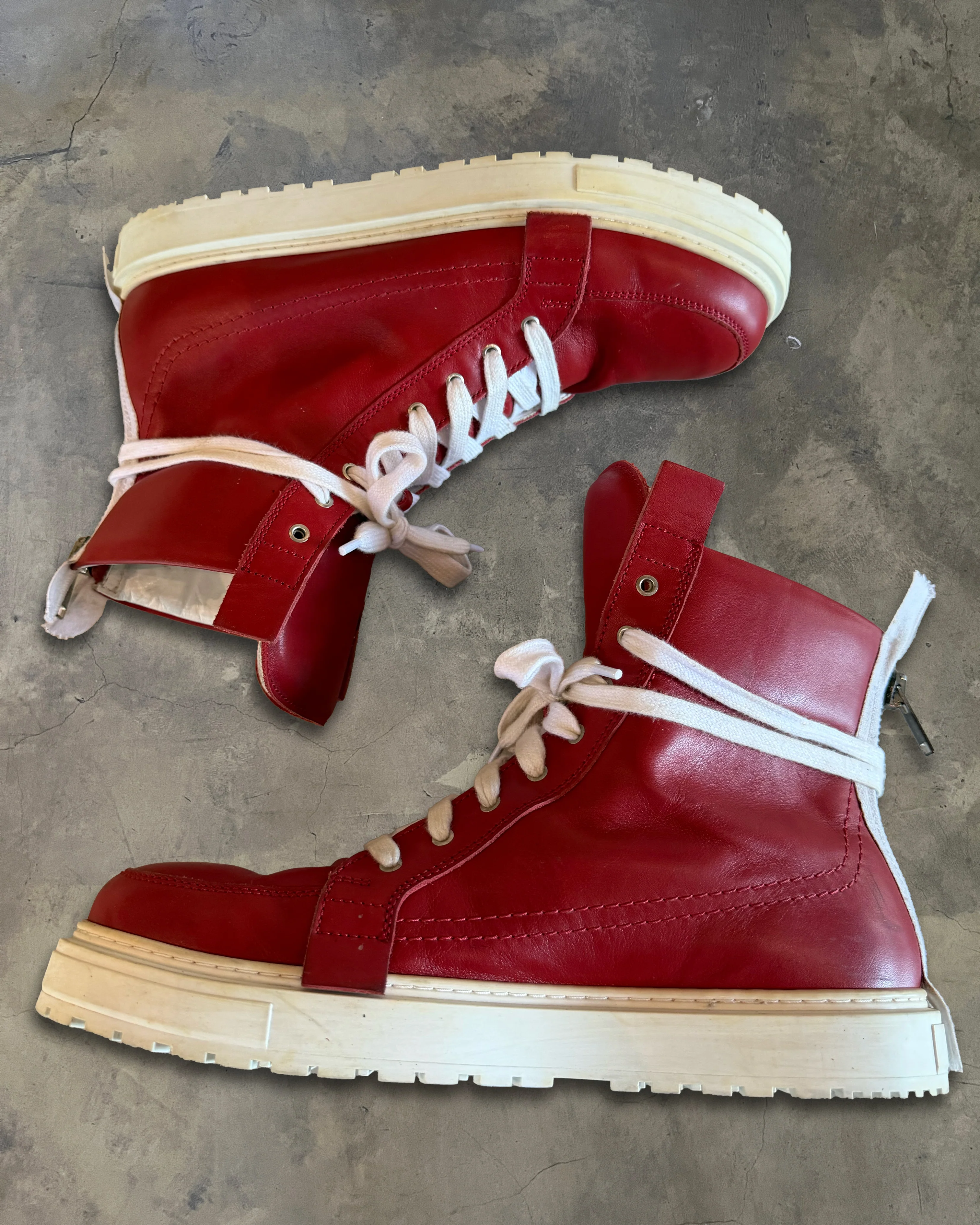 KRISVANASSCHE RED HIGH TOP SNEAKERS - Image 3