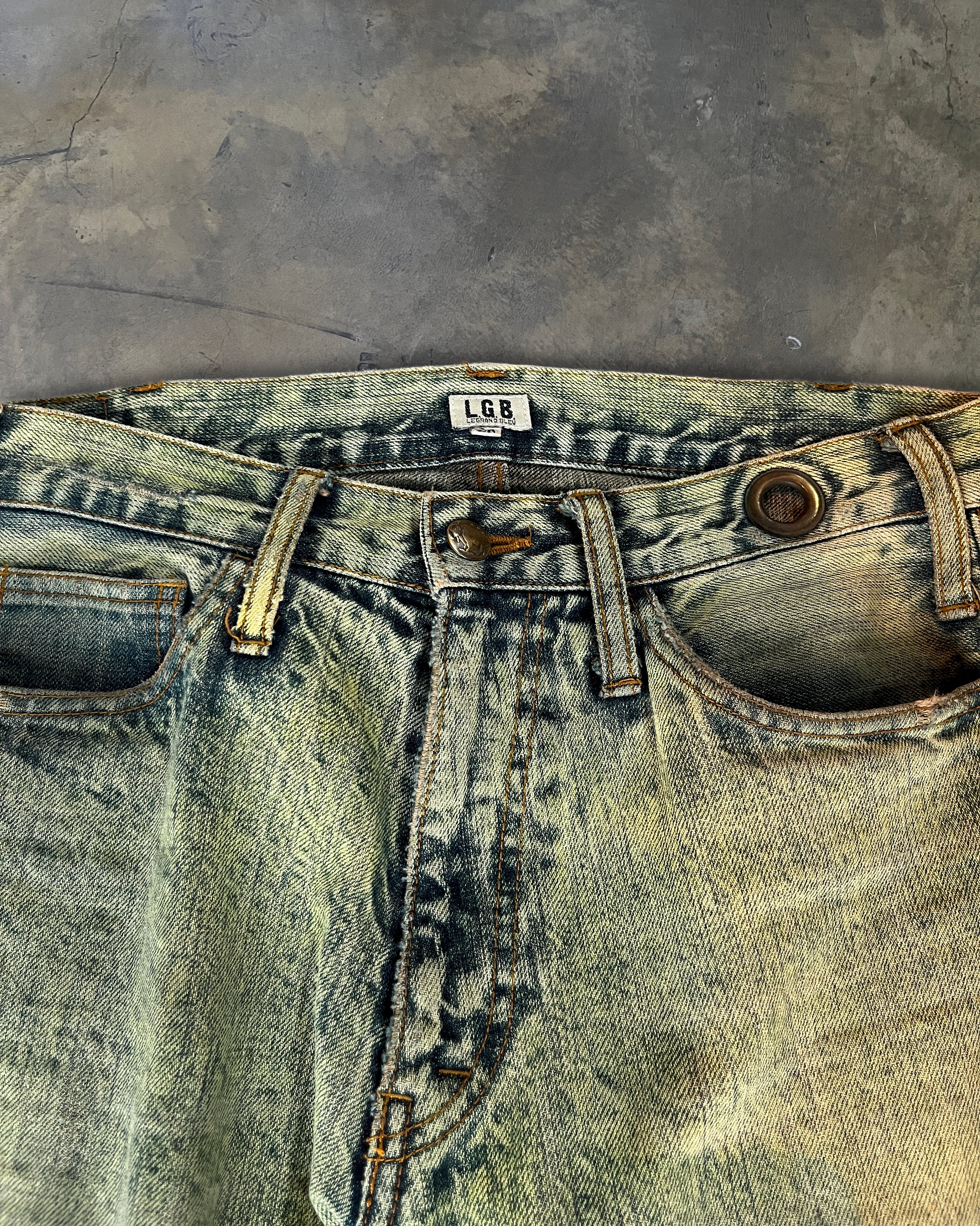 L.G.B ACID WASH WOLF CUT DENIM - Image 4