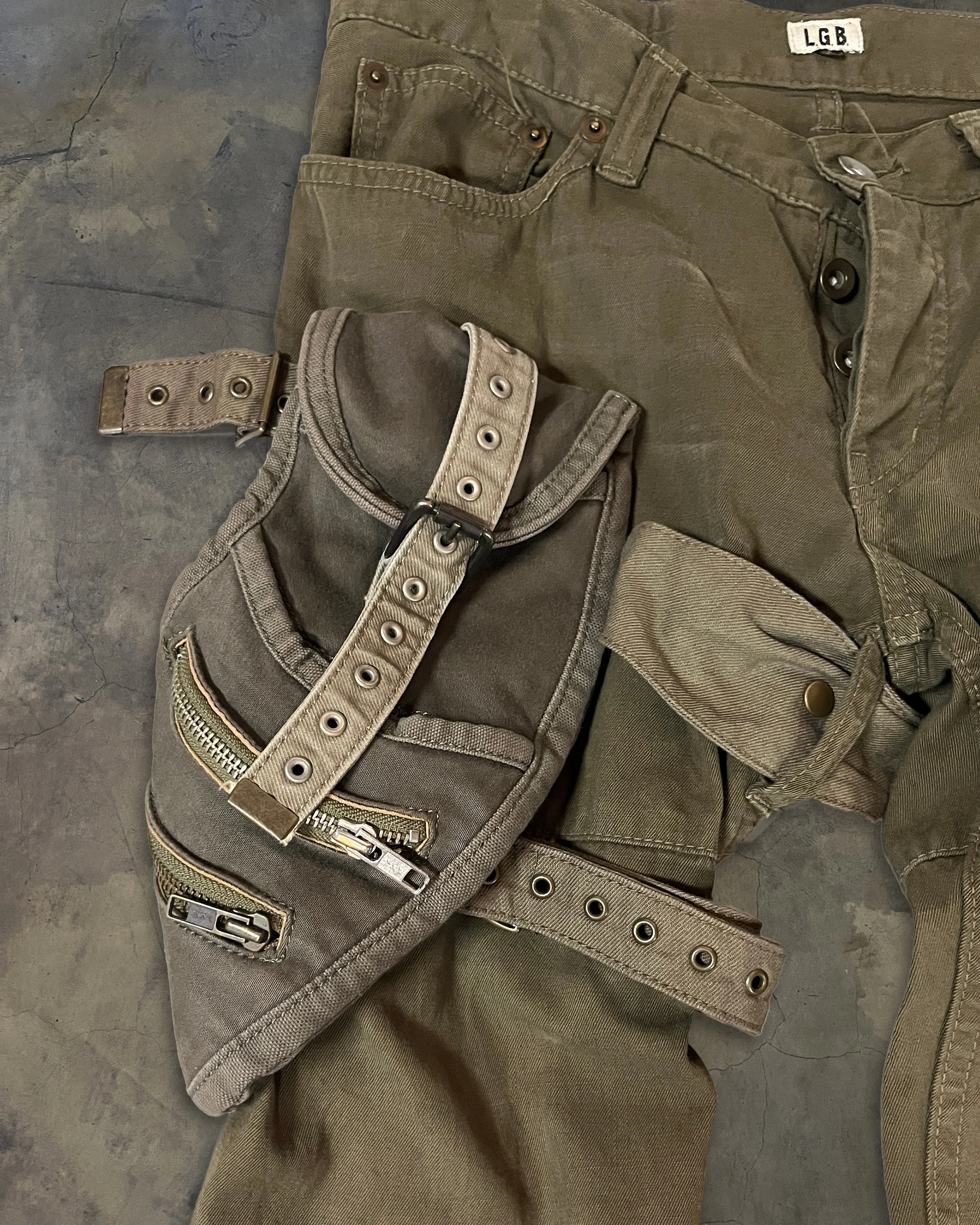 L.G.B FULL LENGTH GUN HOLSTER CARGO - Image 3