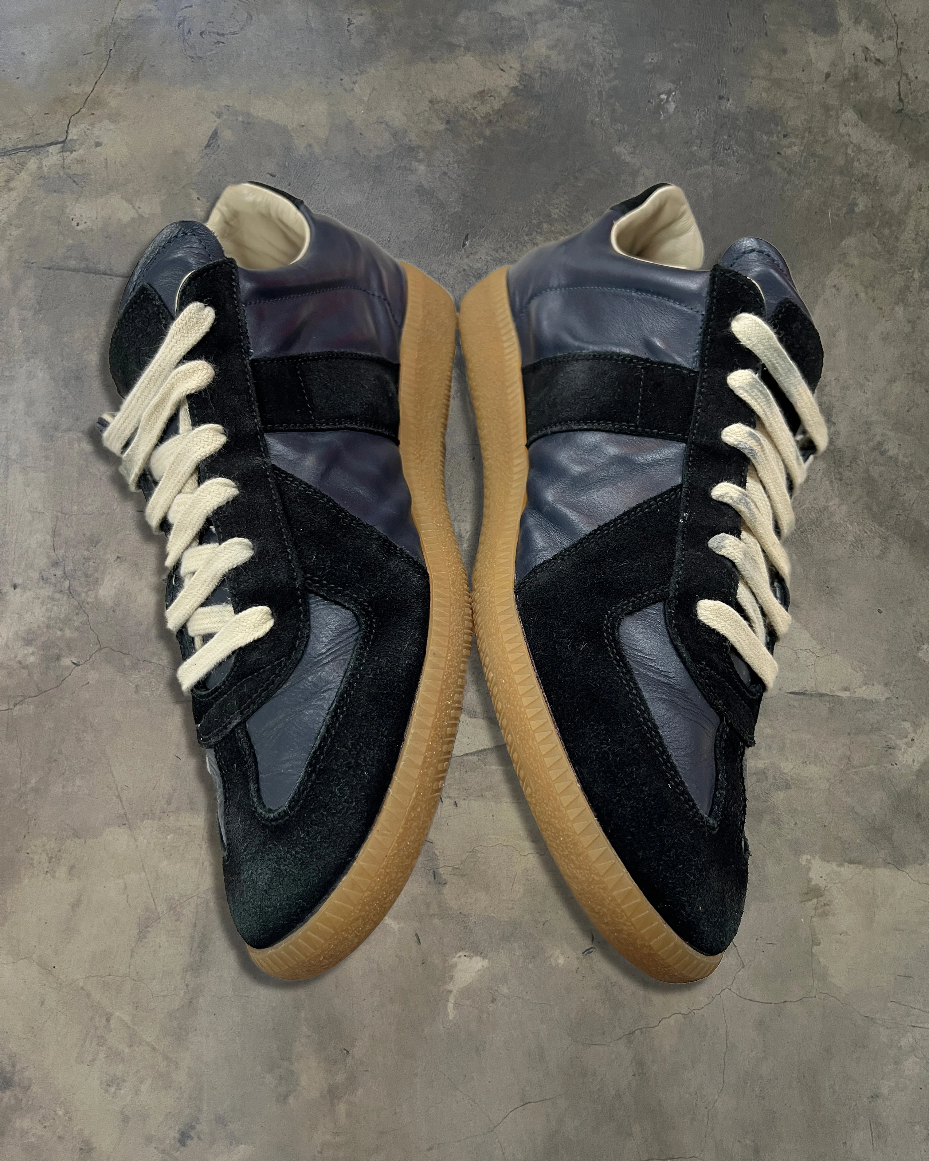 MAISON MARGIELA NAVY GAT - Image 3