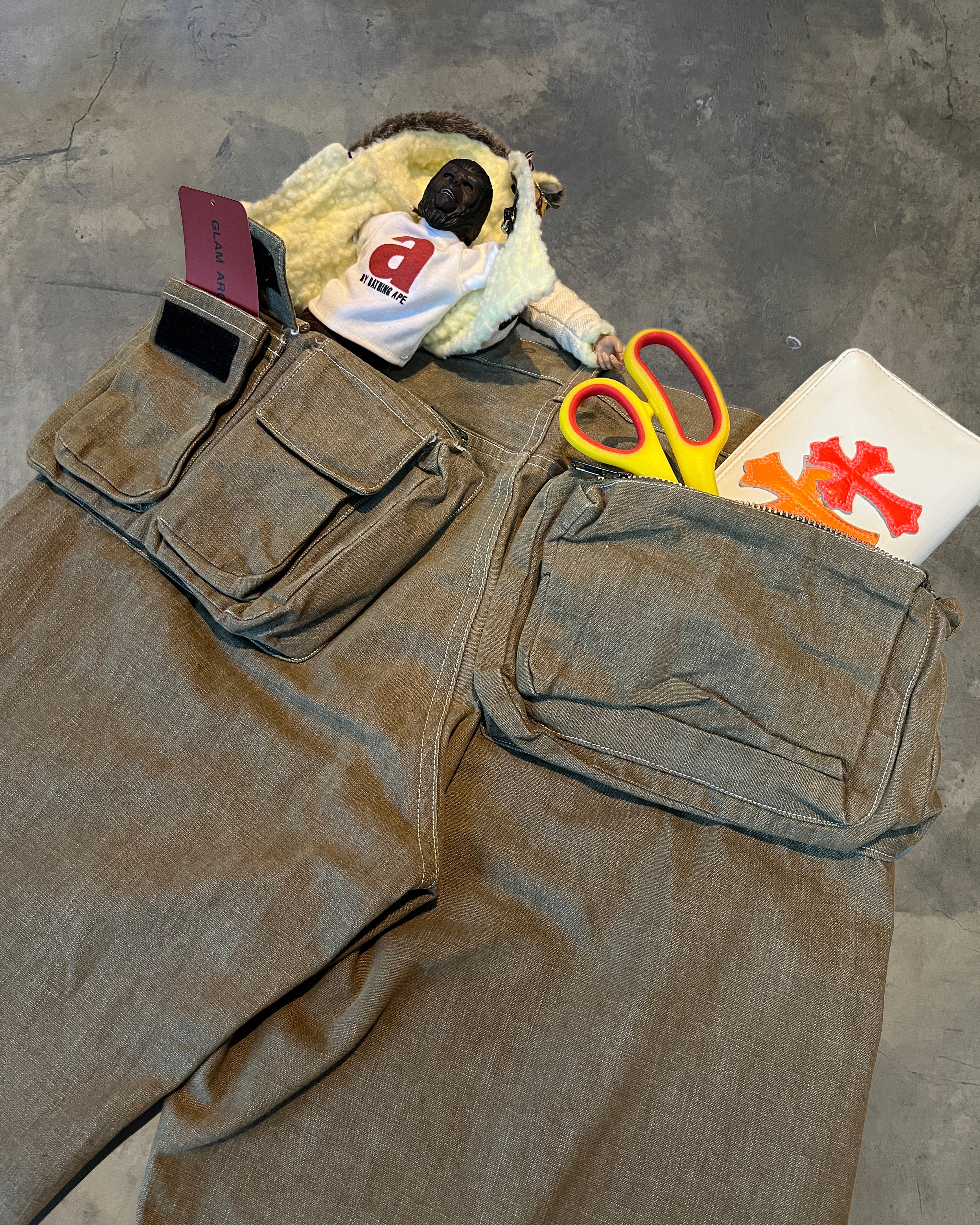 MILKBOY MULTI-POCKETED PANTS - Image 3