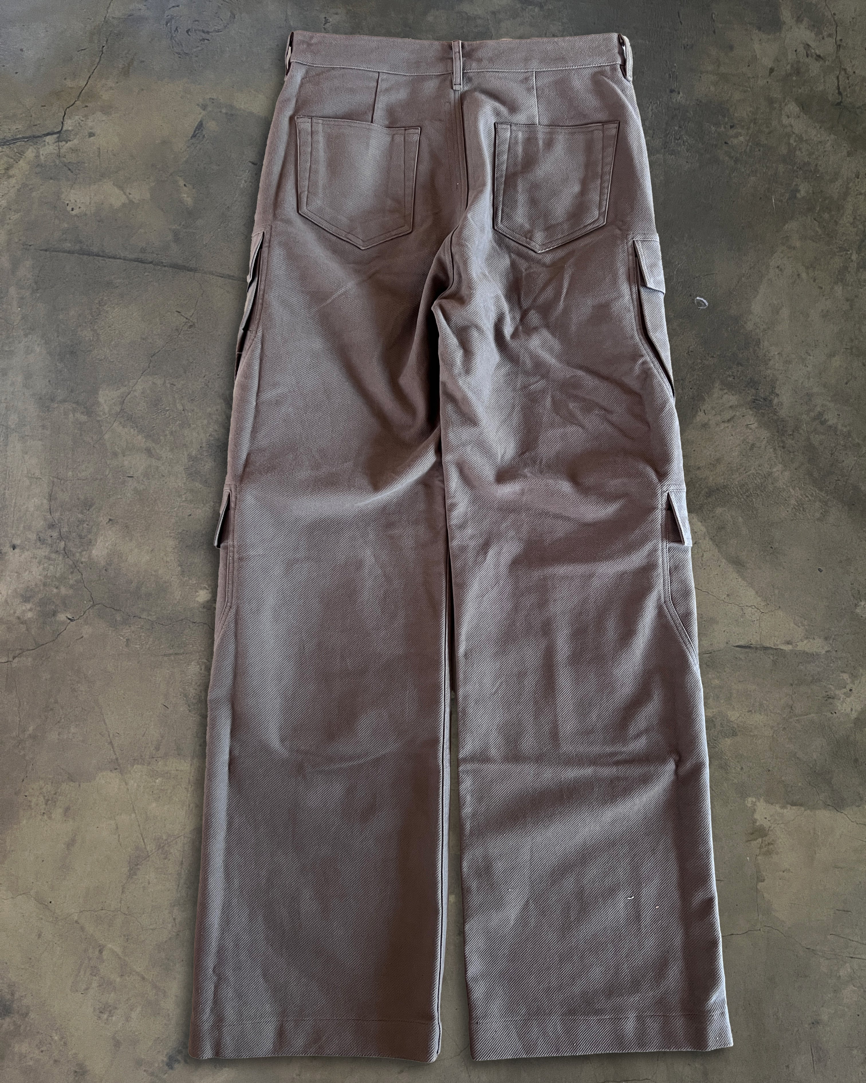 RICK OWENS FW2025 "CONCORDIANS" DUST DOUBLE CARGO PANTS - Image 5
