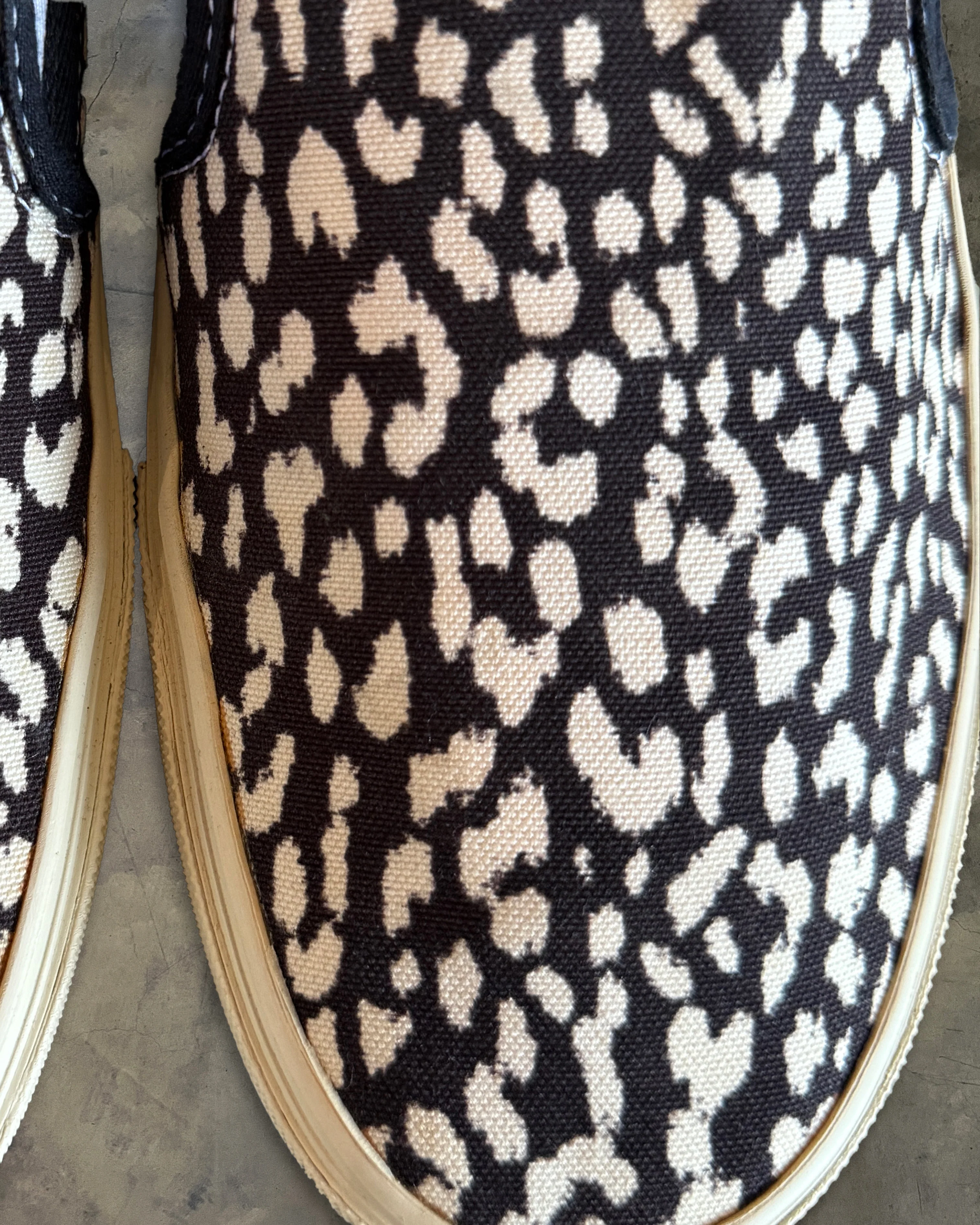 SAINT LAURENT ANIMAL PRINT SLIP-ONS - Image 3
