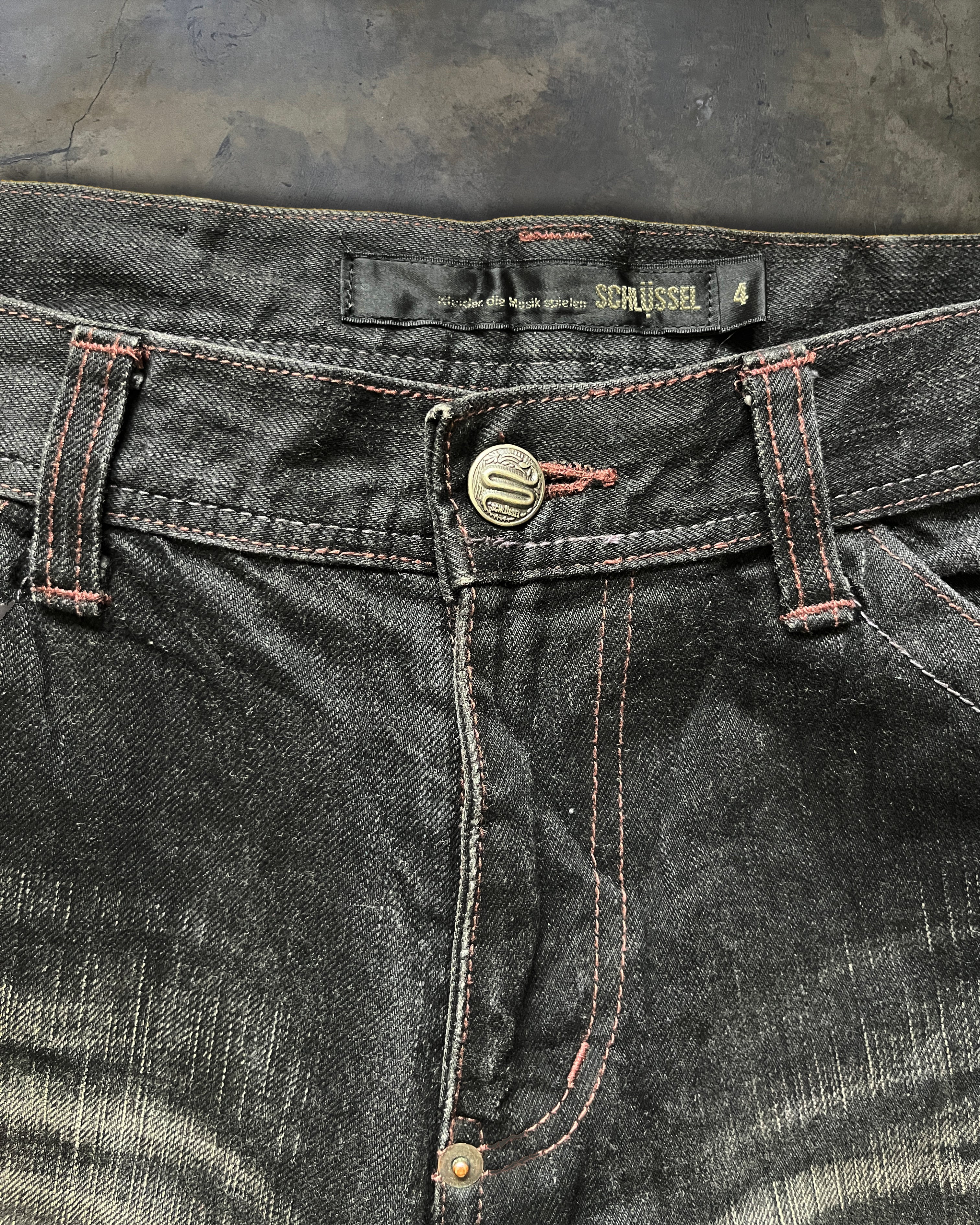 SCHLUSSEL WIDE CUT DISTRESSED DENIM - Image 2