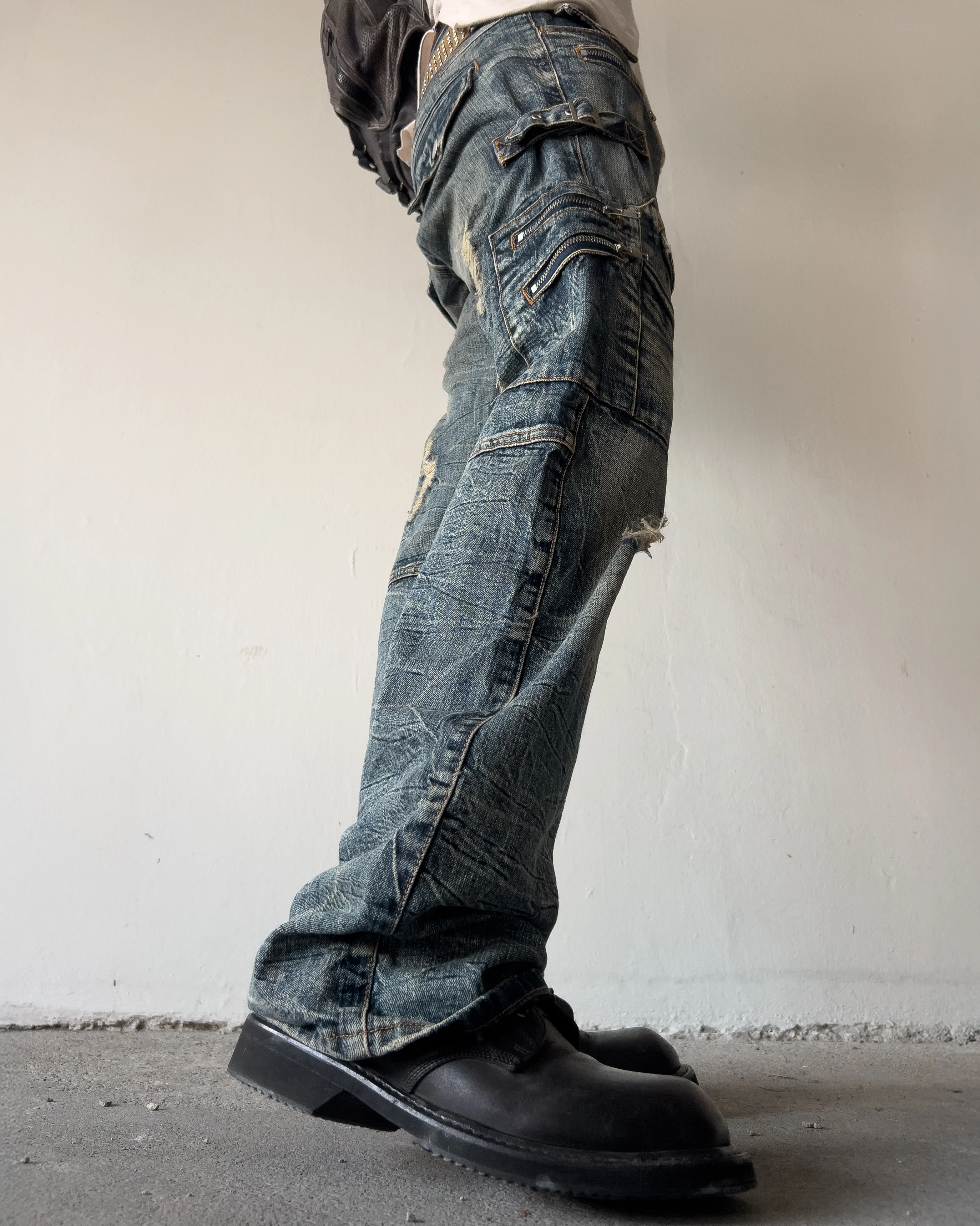 SEMANTIC DESIGN FLARED MULTI-POCKETED DENIM ★★★ - Image 9
