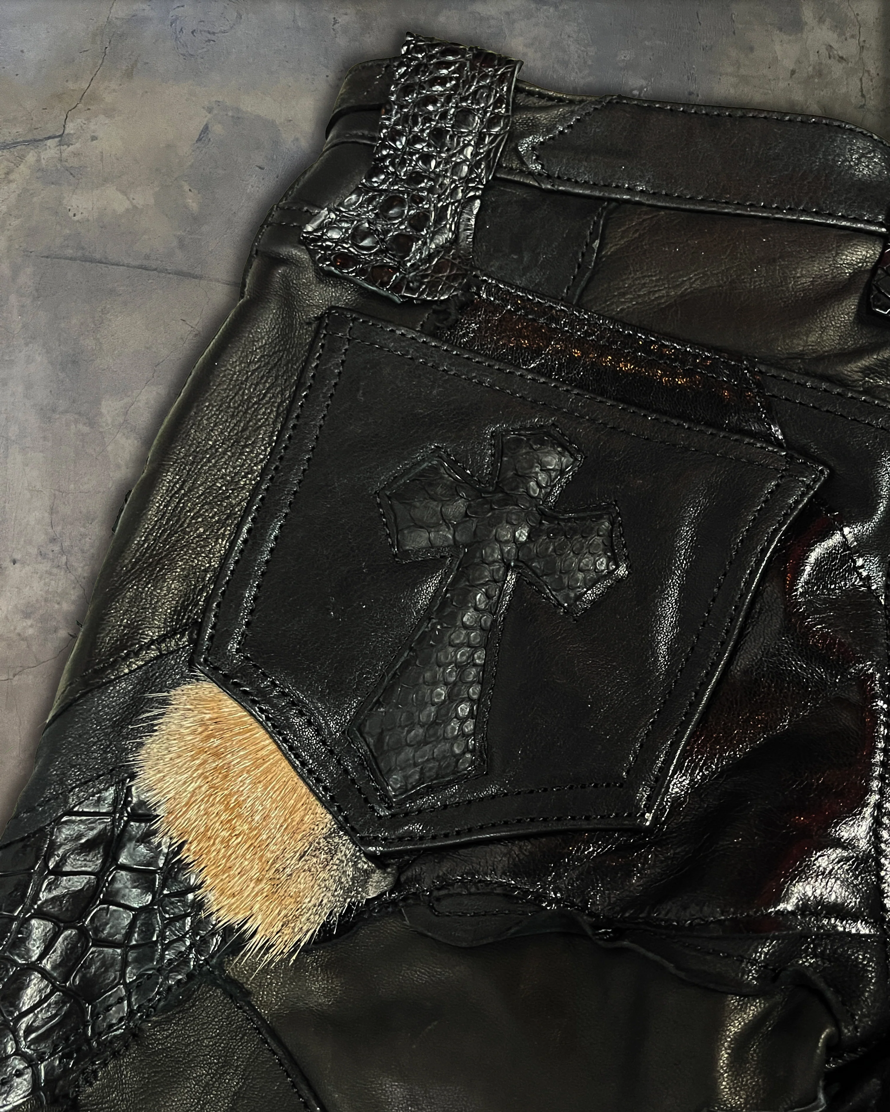YASUYUKII ISHII "DESTROY LEATHER" 1/1 LACE PANTS - Image 10