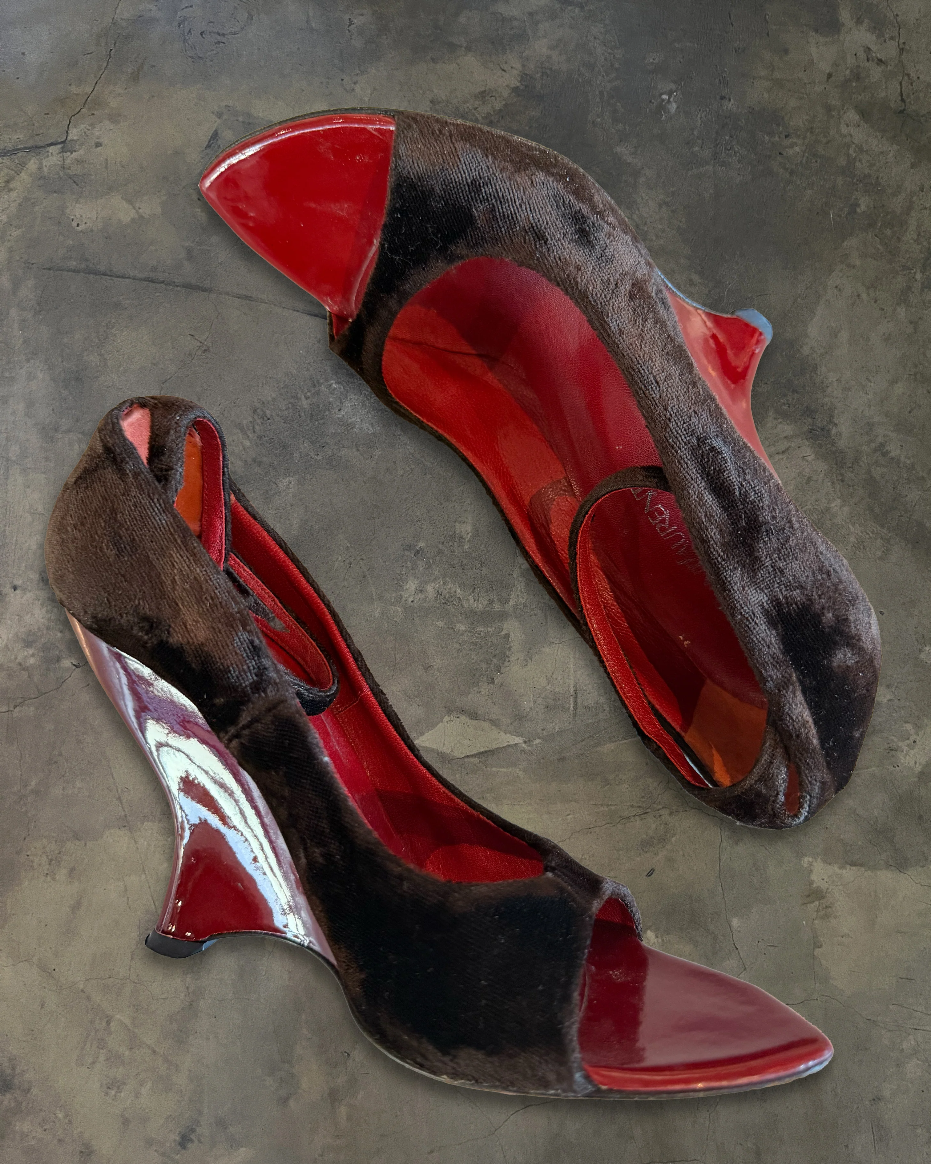YVES SAINT LAURENT FW2004 BY TOM FORD RUNWAY BROWN VELVET WEDGES - Image 3
